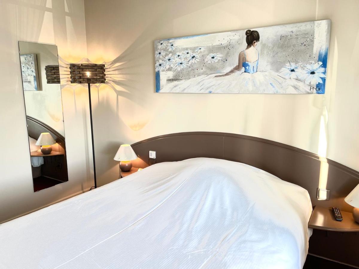 Hotel - Restaurant "Histoire De Bistrot" Isbergues Eksteriør billede